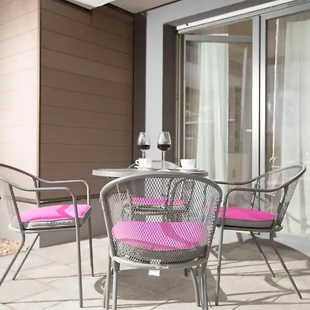 Apartament wrzos z ogródkiem Pogorzelica  Pokój zdjęcie